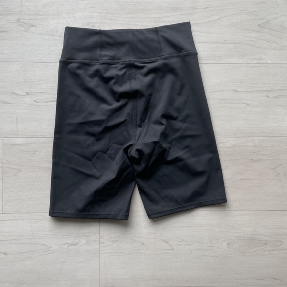 Madewell MWL Form Womens High-Rise 7" Biker Shorts - Picture 4 of 12